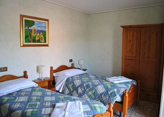 Hotel La Lanterna Di 2*